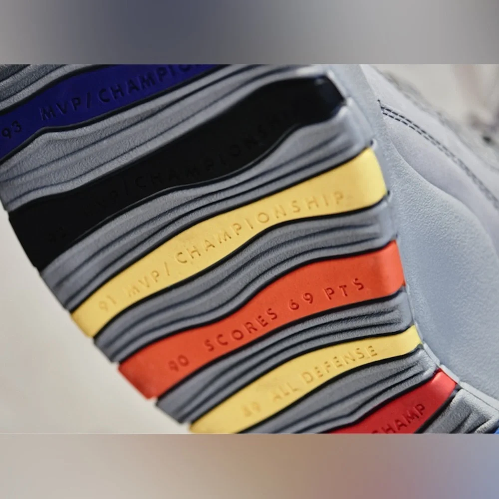 Air Jordan 10 "Cool Grey" Retro - Picture 6 of 7